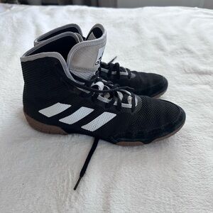 Adidas HVC 2 Wrestling Shoes – Black/White – Men’s 9.5